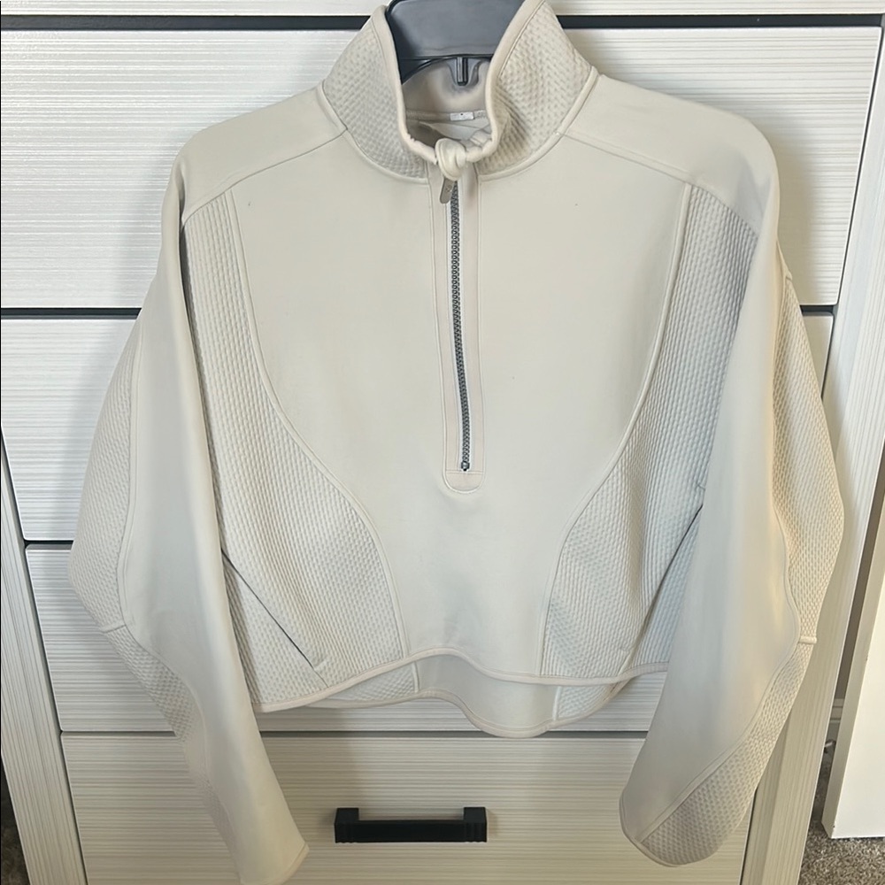 Lululemon softstreme cropped 1/4 zip